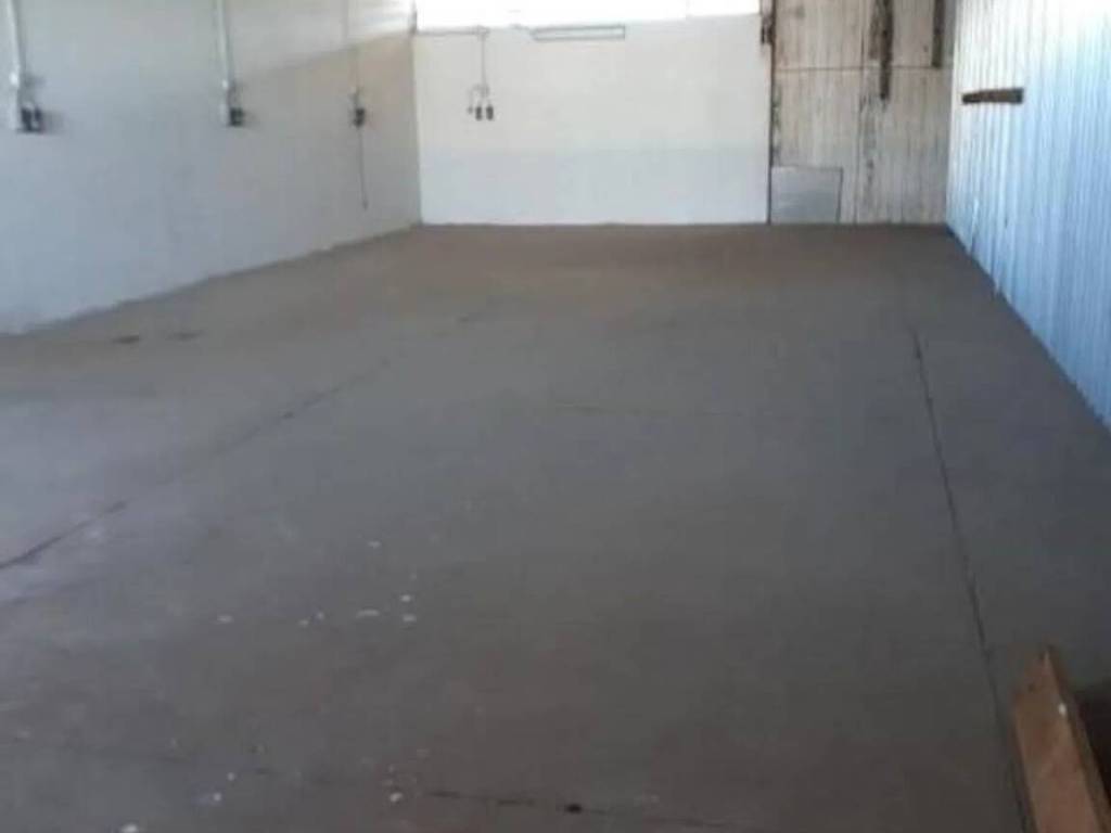 locale commerciale in affitto a San Giuliano Terme in zona Pappiana