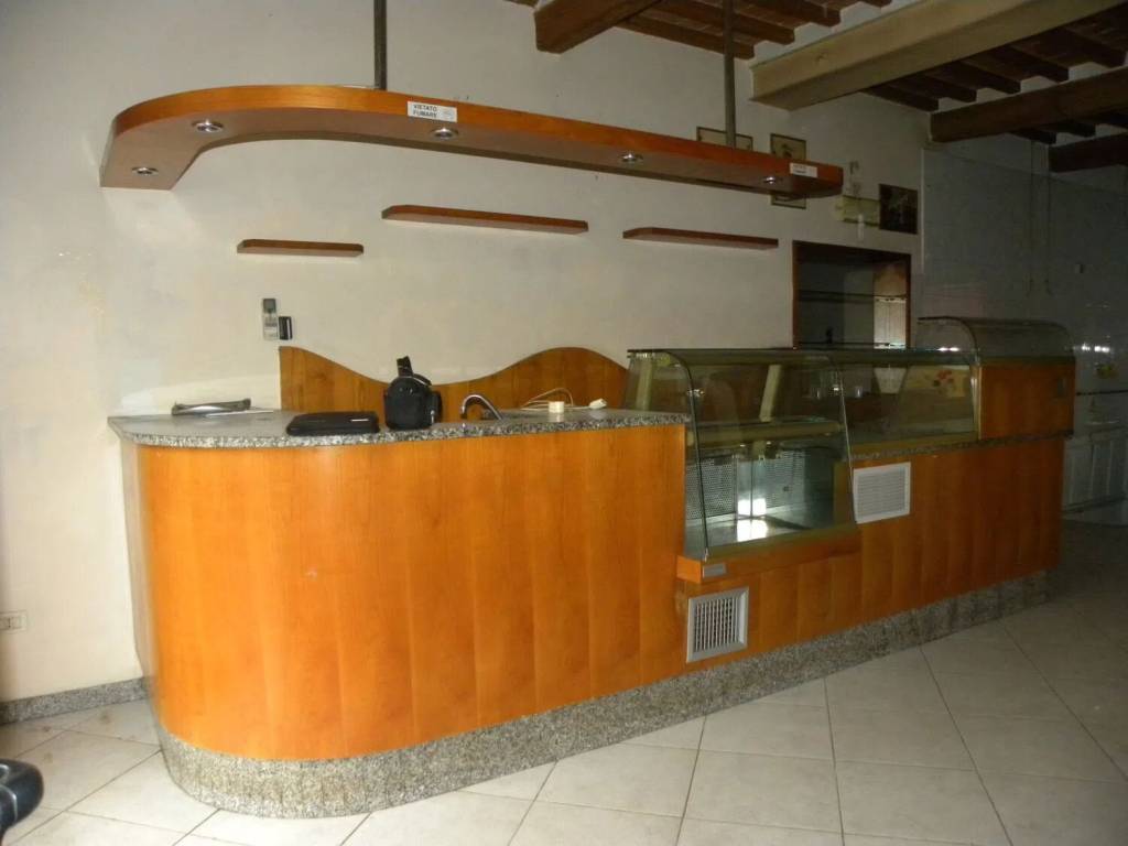 negozio in affitto a San Giuliano Terme