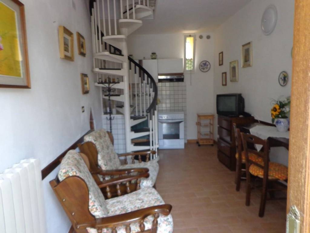 casa semindipendente in affitto a San Giuliano Terme in zona Ripafratta