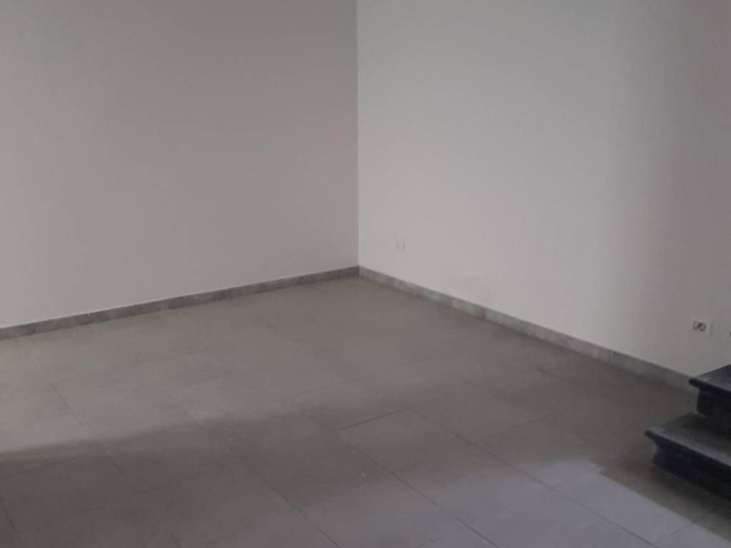 negozio in affitto a San Giuliano Terme in zona Agnano