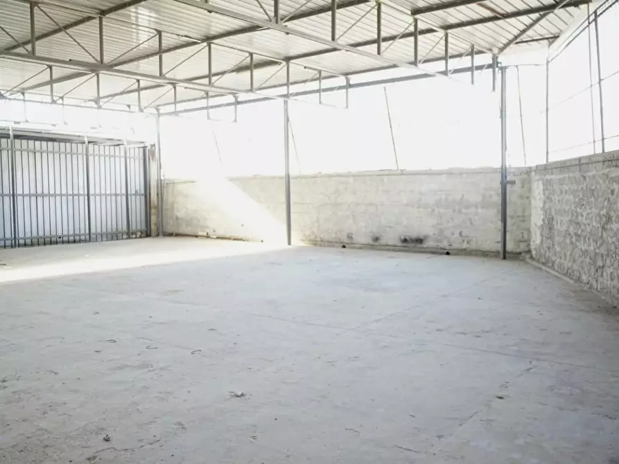 locale di sgombero in affitto a San Giuliano Terme in zona San Martino a Ulmiano