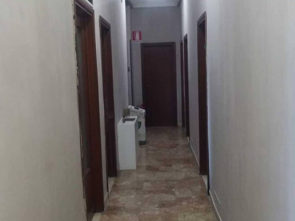 ufficio in affitto a San Giuliano Terme in zona Madonna dell'Acqua