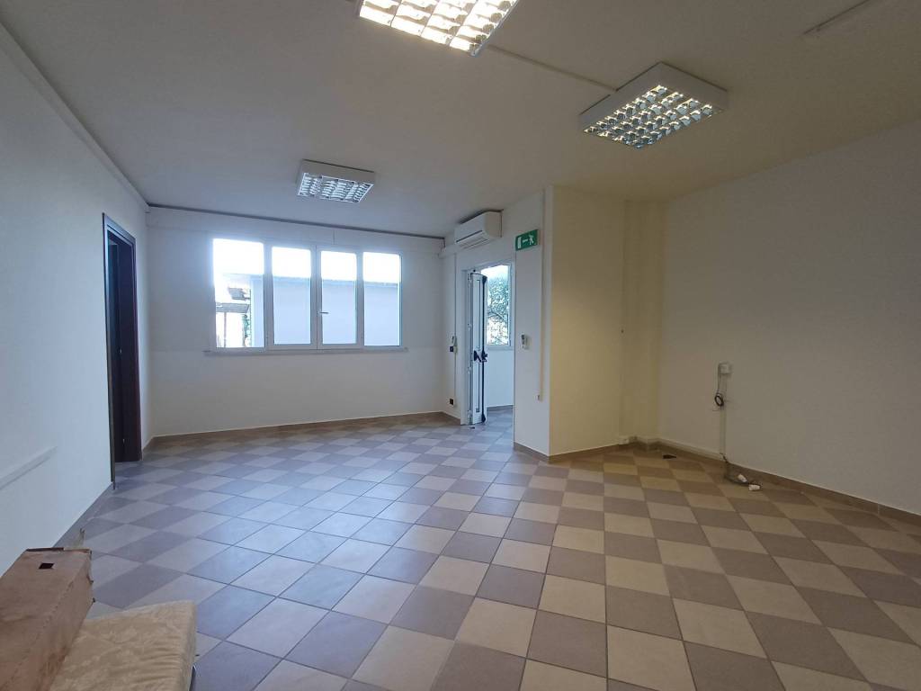 ufficio in affitto a San Giuliano Terme in zona Pontasserchio