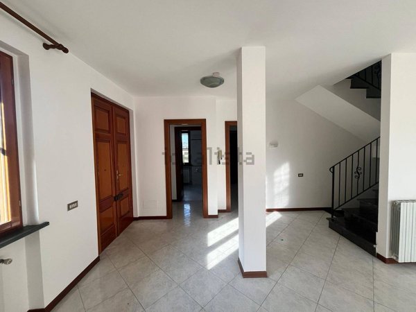 casa indipendente in affitto a San Giuliano Terme in zona Pontasserchio
