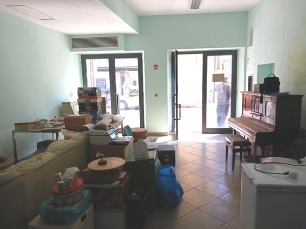 locale commerciale in affitto a San Giuliano Terme in zona Pontasserchio