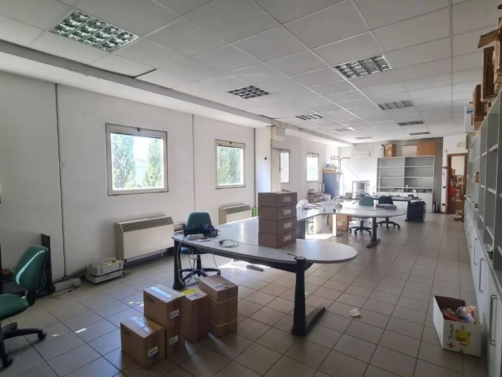 capannone in affitto a San Miniato