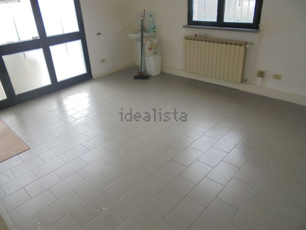 locale commerciale in affitto a San Miniato in zona Ponte a Egola