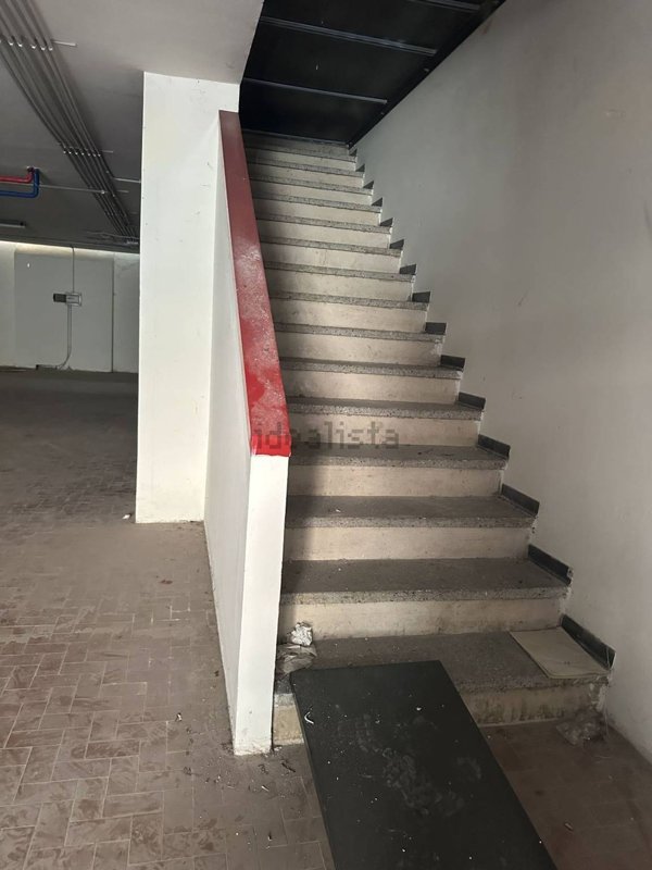 locale commerciale in affitto a Santa Croce sull'Arno