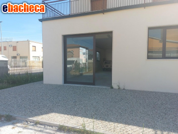 locale commerciale in affitto a Santa Croce sull'Arno