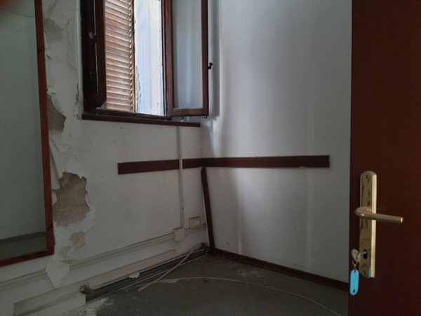negozio in affitto a Santa Croce sull'Arno