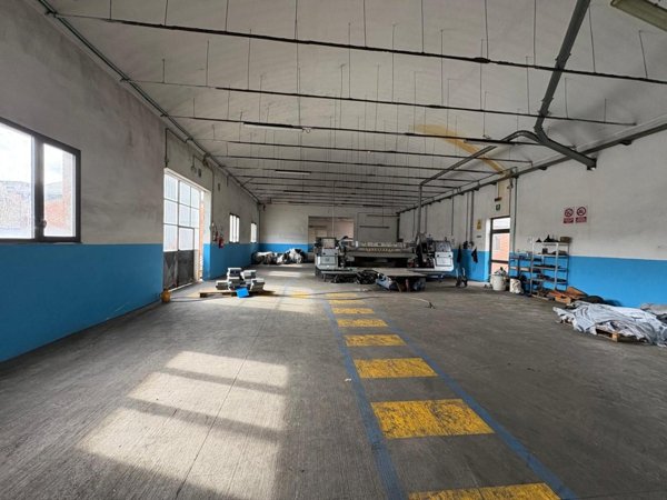 capannone in affitto a Santa Croce sull'Arno