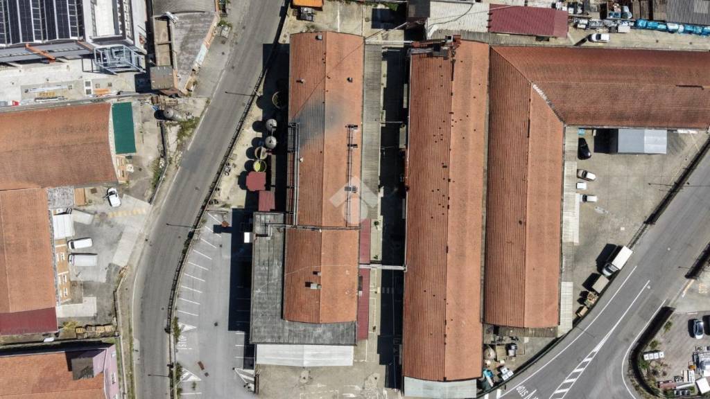 locale commerciale in affitto a Santa Croce sull'Arno