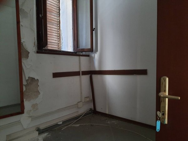 locale commerciale in affitto a Santa Croce sull'Arno