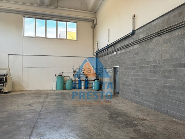capannone in affitto a Santa Croce sull'Arno