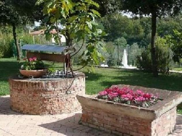 negozio in affitto a Santa Maria a Monte