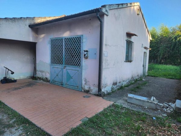 ufficio in affitto a Santa Maria a Monte in zona San Donato