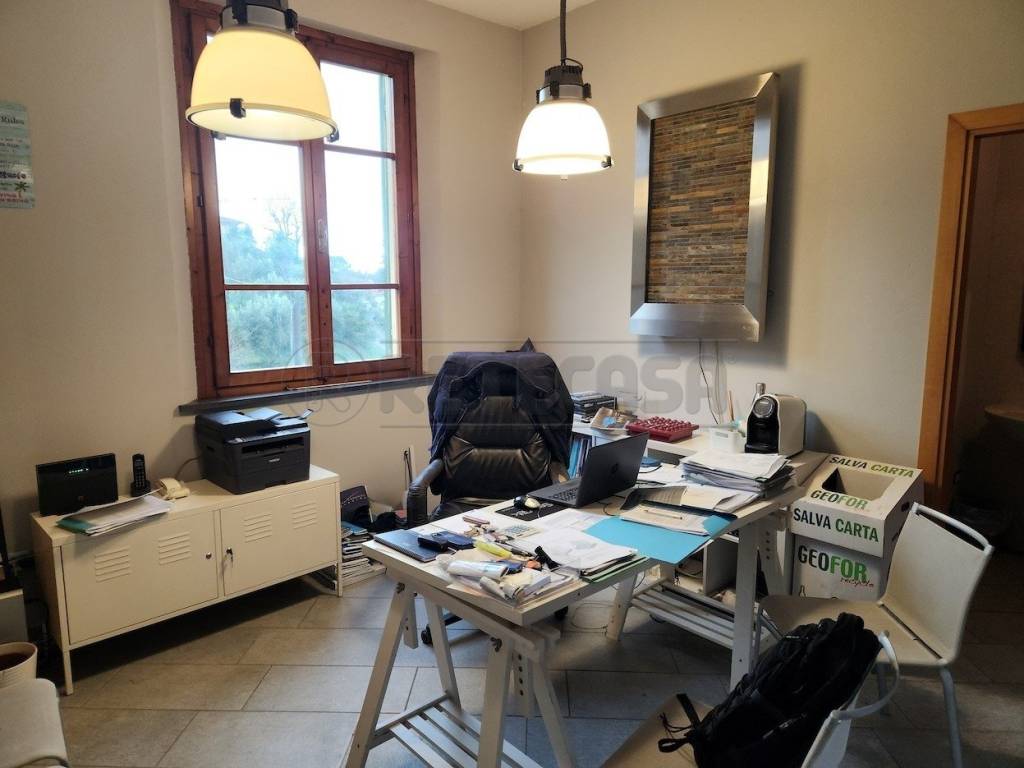 locale commerciale in affitto a Santa Maria a Monte