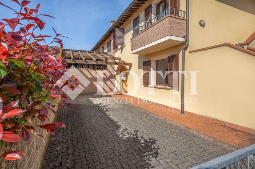 appartamento in affitto a Santa Maria a Monte in zona San Donato