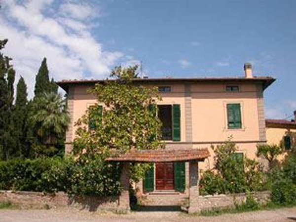 casa indipendente in affitto a Terricciola