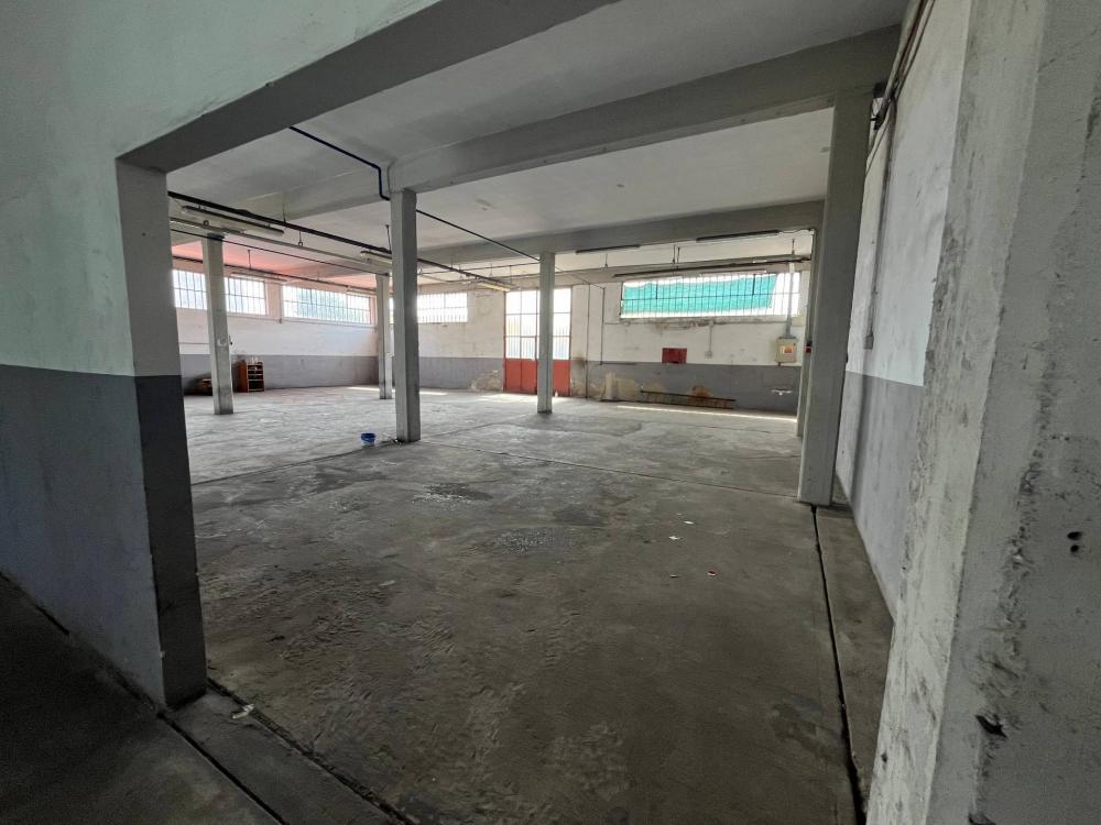 locale commerciale in affitto a Vicopisano in zona San Giovanni alla Vena