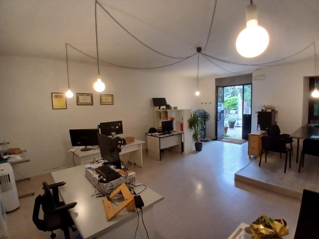 ufficio in affitto a Vicopisano in zona San Giovanni alla Vena