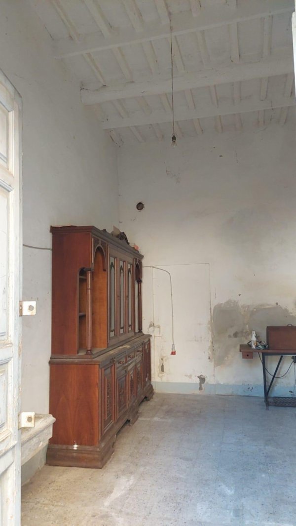 locale di sgombero in affitto a Vicopisano