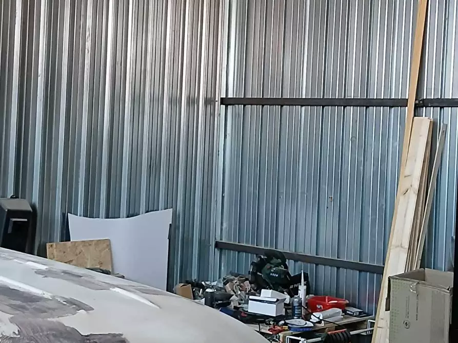 locale commerciale in affitto a Vicopisano