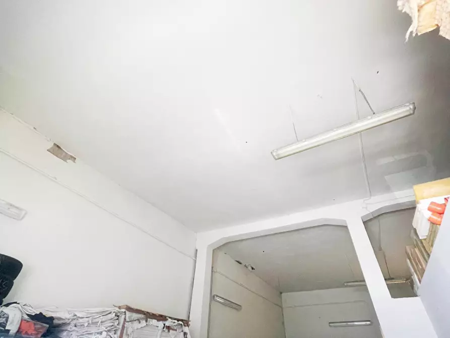 locale di sgombero in affitto a Vicopisano