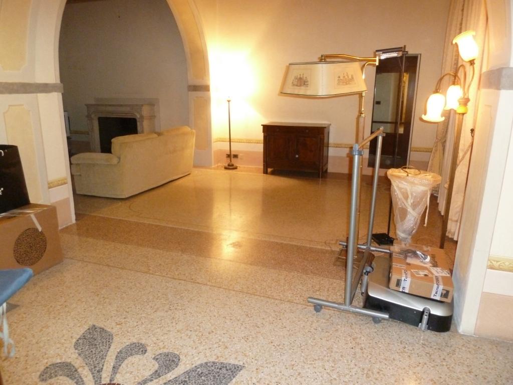 casa indipendente in affitto a Vicopisano in zona Caprona