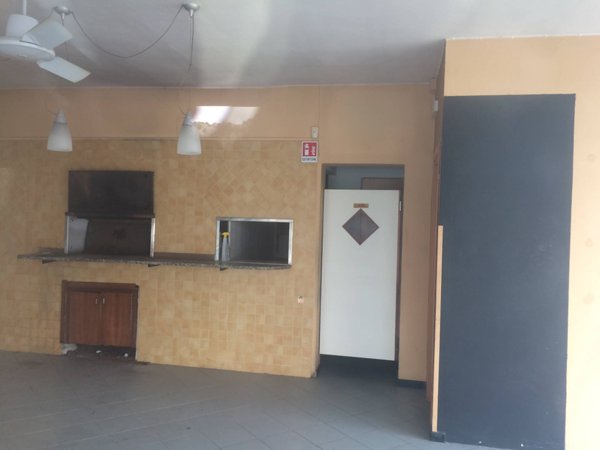 locale commerciale in affitto a Vicopisano