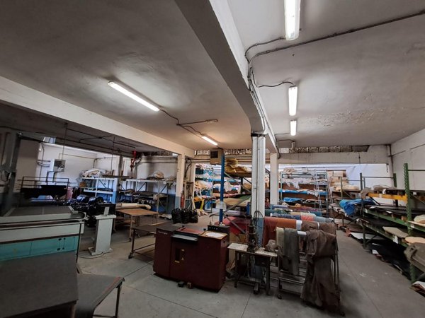 locale commerciale in affitto a Vicopisano