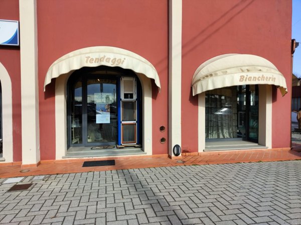 locale commerciale in affitto a Casciana Terme Lari in zona Quattro Strade