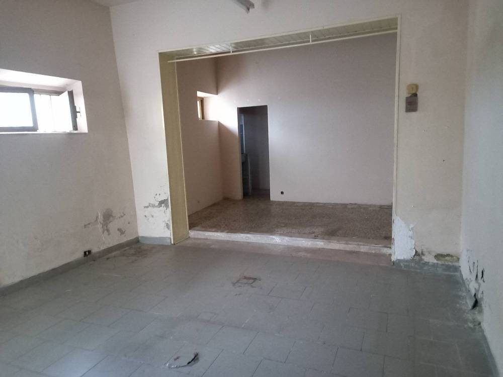 negozio in affitto a Casciana Terme Lari in zona Casciana Terme