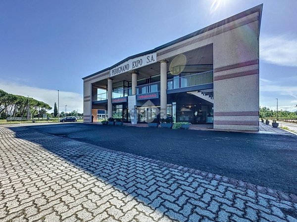 locale commerciale in affitto a Casciana Terme Lari in zona Perignano