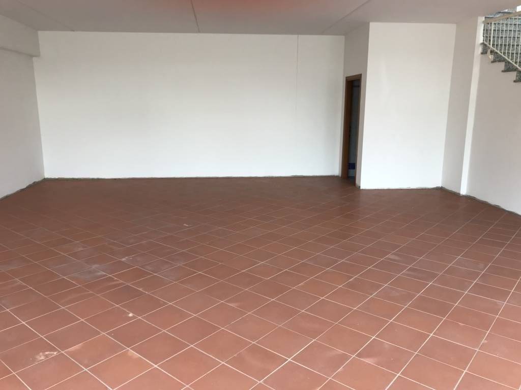 locale commerciale in affitto a Casciana Terme Lari in zona Perignano