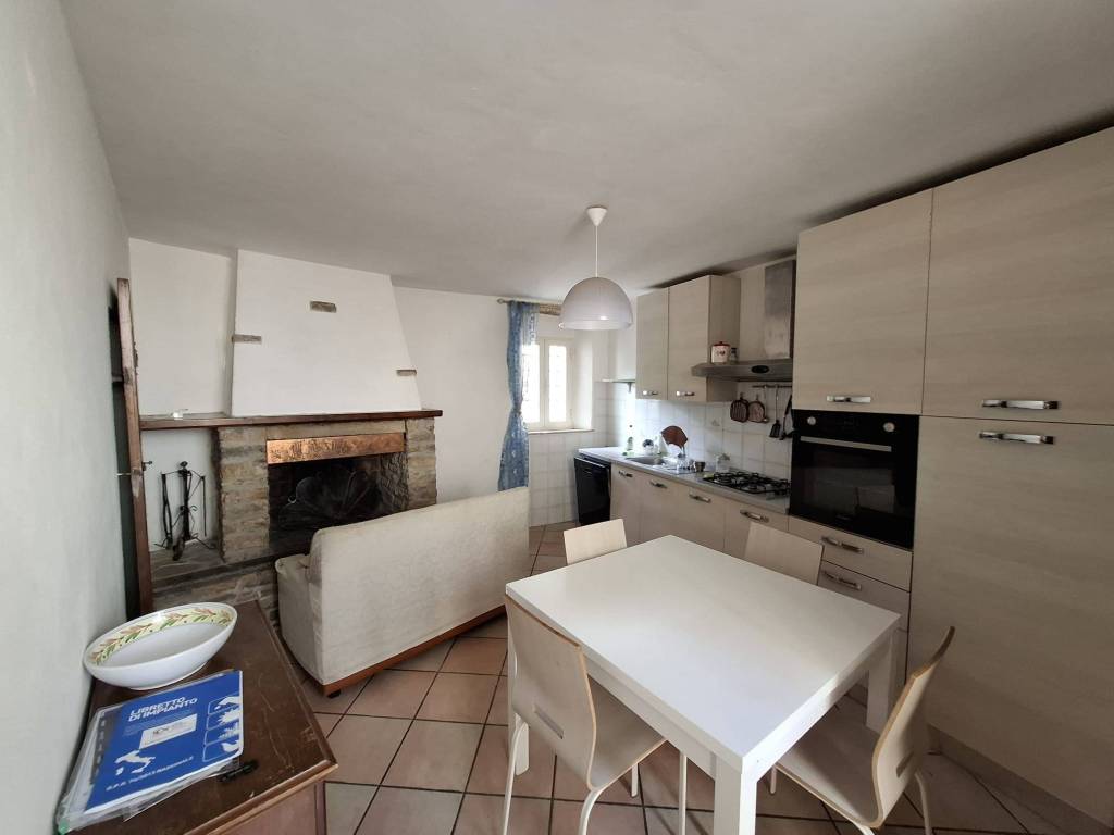 casa indipendente in affitto a Casciana Terme Lari in zona Parlascio