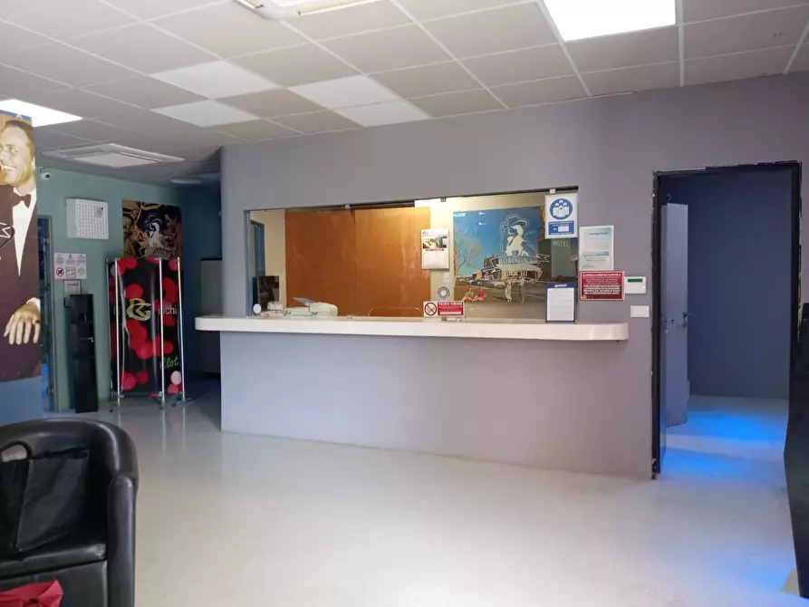 negozio in affitto a Casciana Terme Lari in zona Perignano