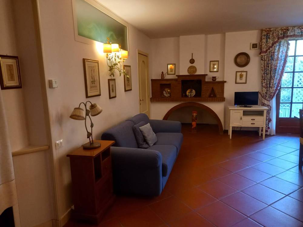 appartamento in affitto a Crespina Lorenzana in zona Cenaia