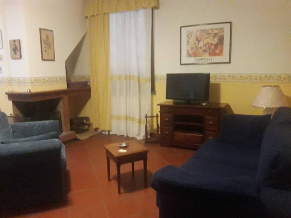 casa semindipendente in affitto a Crespina Lorenzana in zona Cenaia