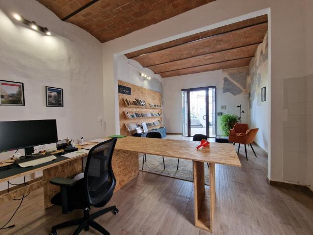 locale commerciale in affitto a Crespina Lorenzana in zona Cenaia