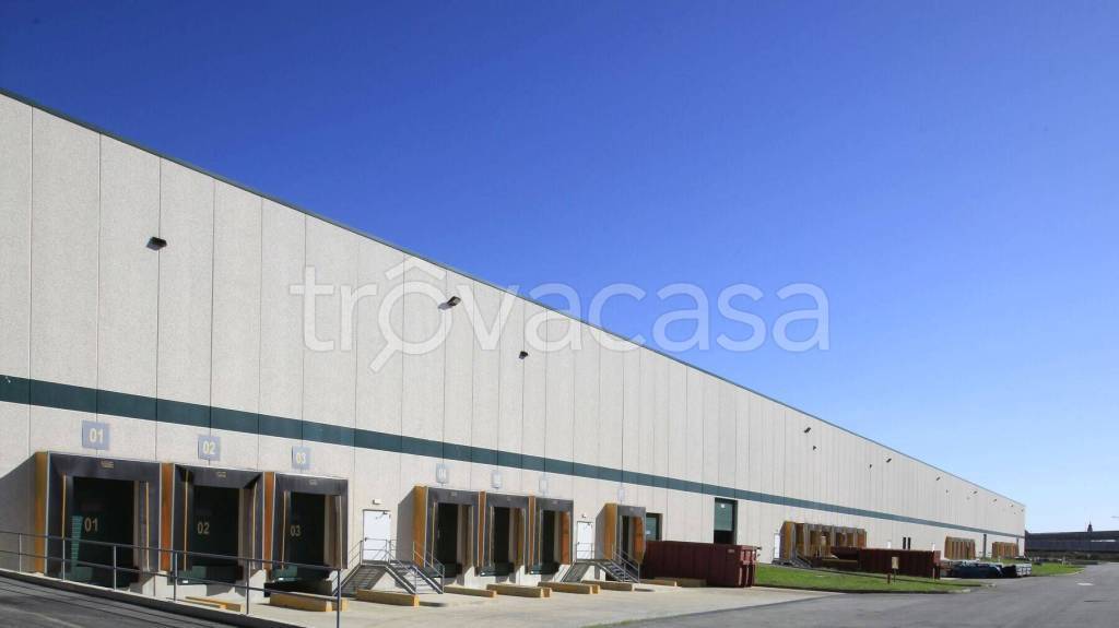 locale commerciale in affitto a Romentino