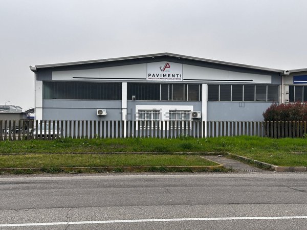 capannone in affitto a San Pietro Mosezzo