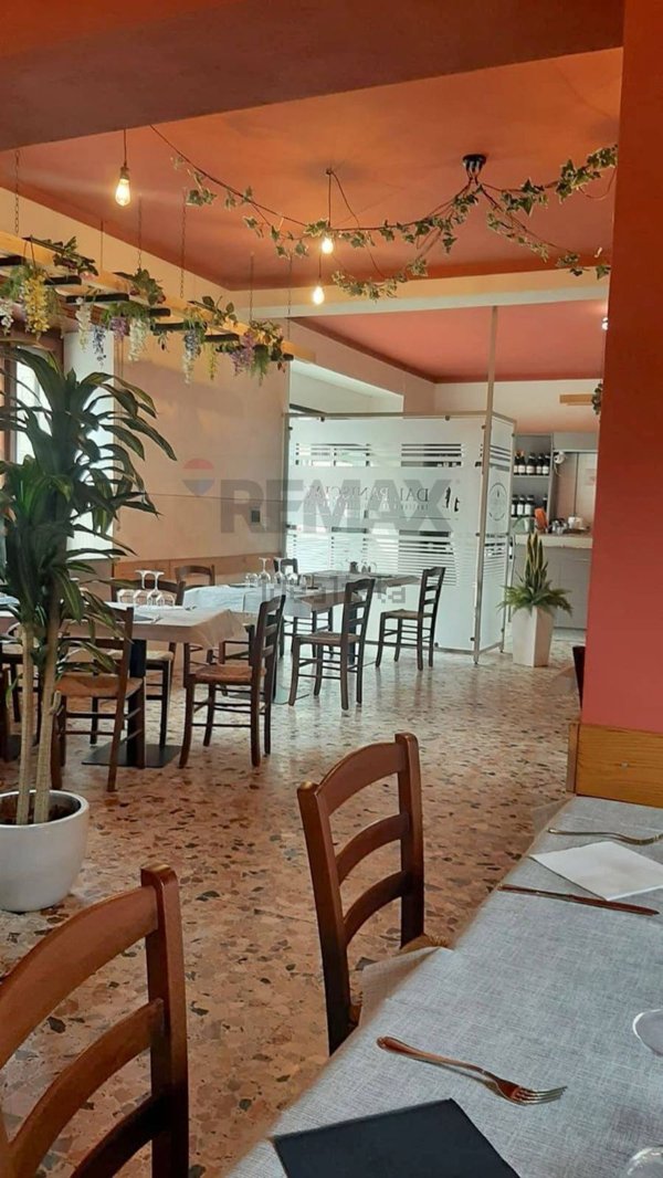 negozio in affitto a Sillavengo