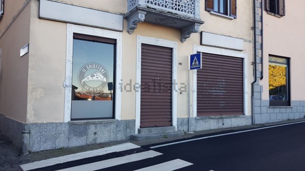 ufficio in affitto a Varallo Pombia