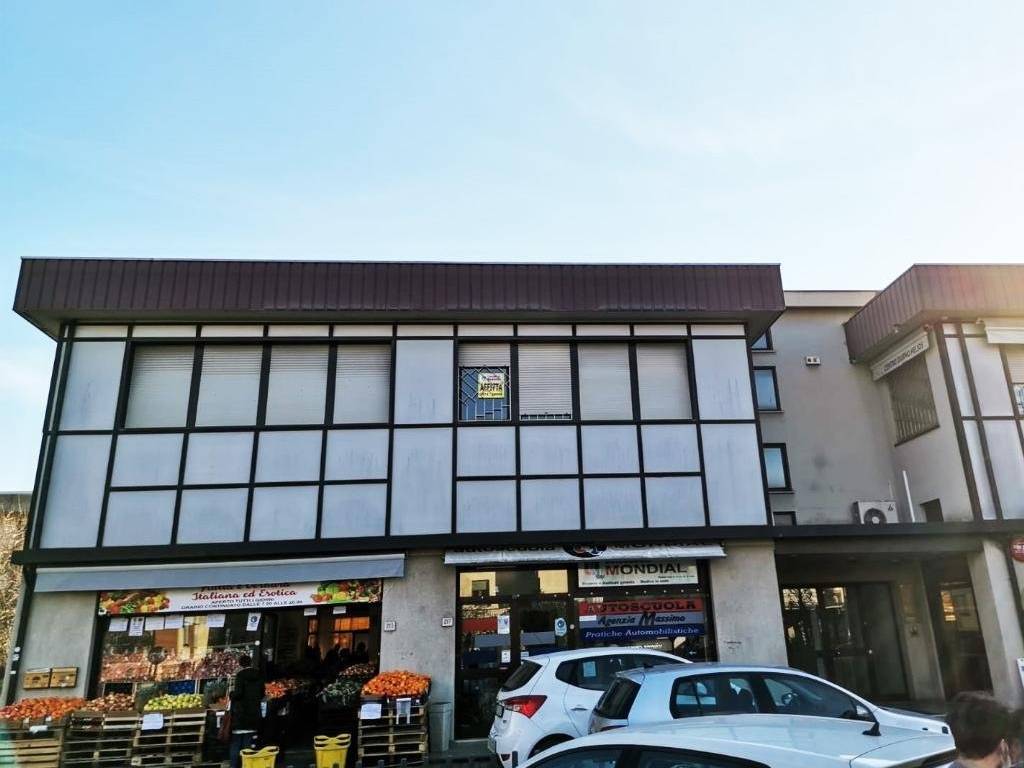 negozio in affitto ad Arezzo in zona Fiorentina