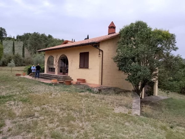 casa indipendente in affitto ad Arezzo in zona Talzano