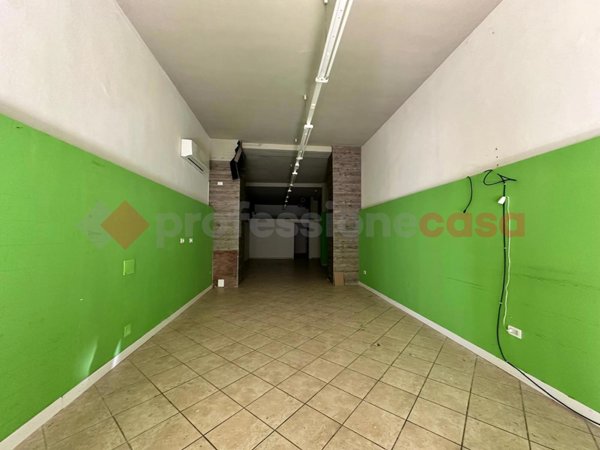 negozio in affitto ad Arezzo in zona Centro Città