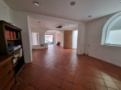 negozio in affitto ad Arezzo in zona Centro Città