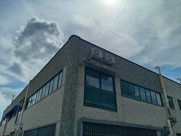 locale commerciale in affitto ad Arezzo in zona Fiorentina