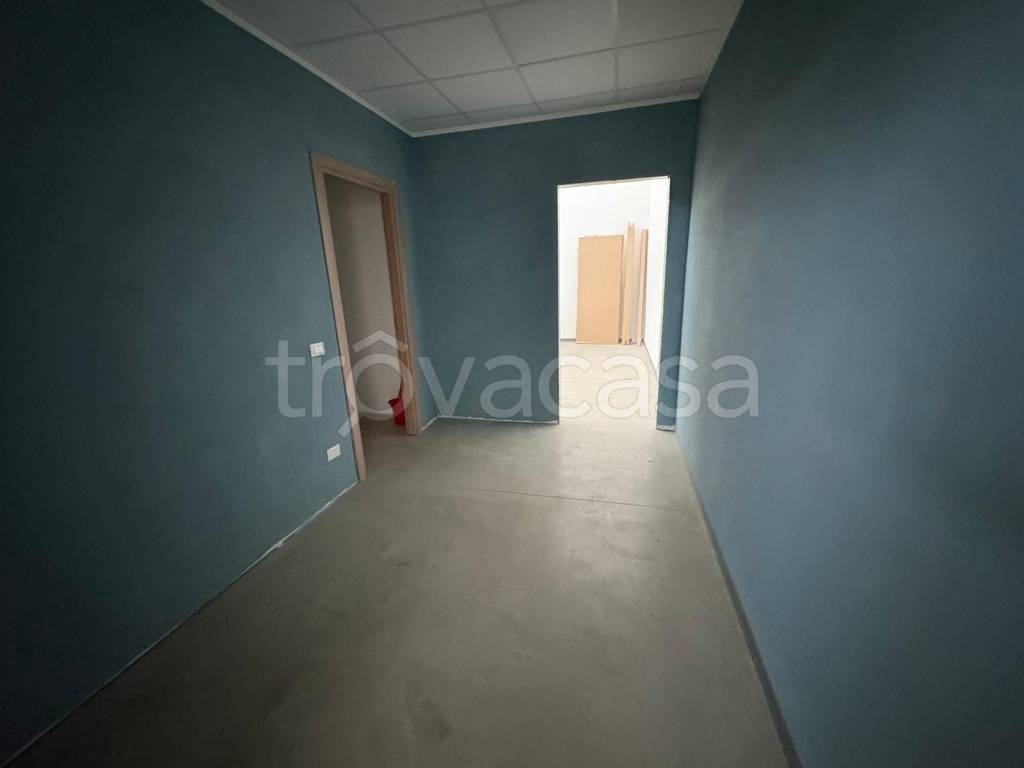 locale commerciale in affitto ad Arezzo in zona San Fabiano